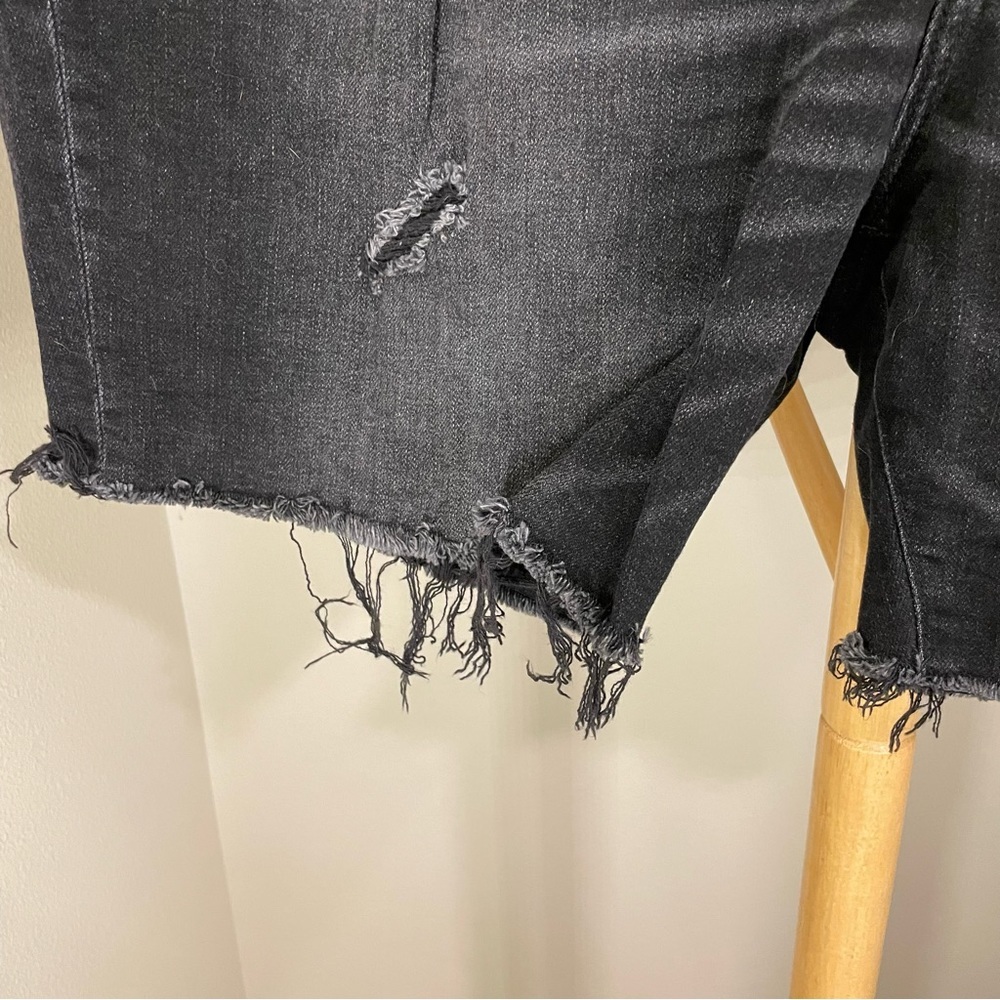 AMERICAN EAGLE OUTFITTERS - Black Denim Destroyed Shorts, Mens Size 42 - Picture 4 of 14